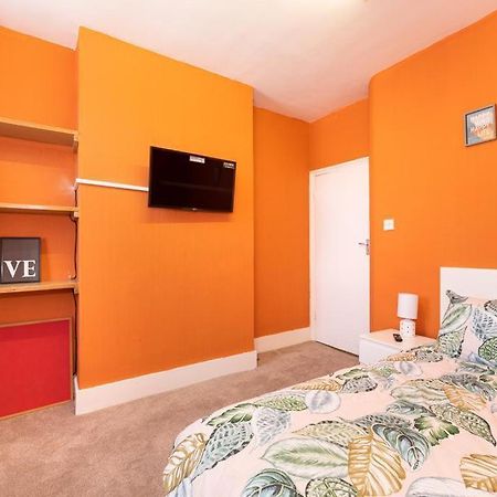 ロンドンBarking Road Comfy Houseアパートメント エクステリア 写真