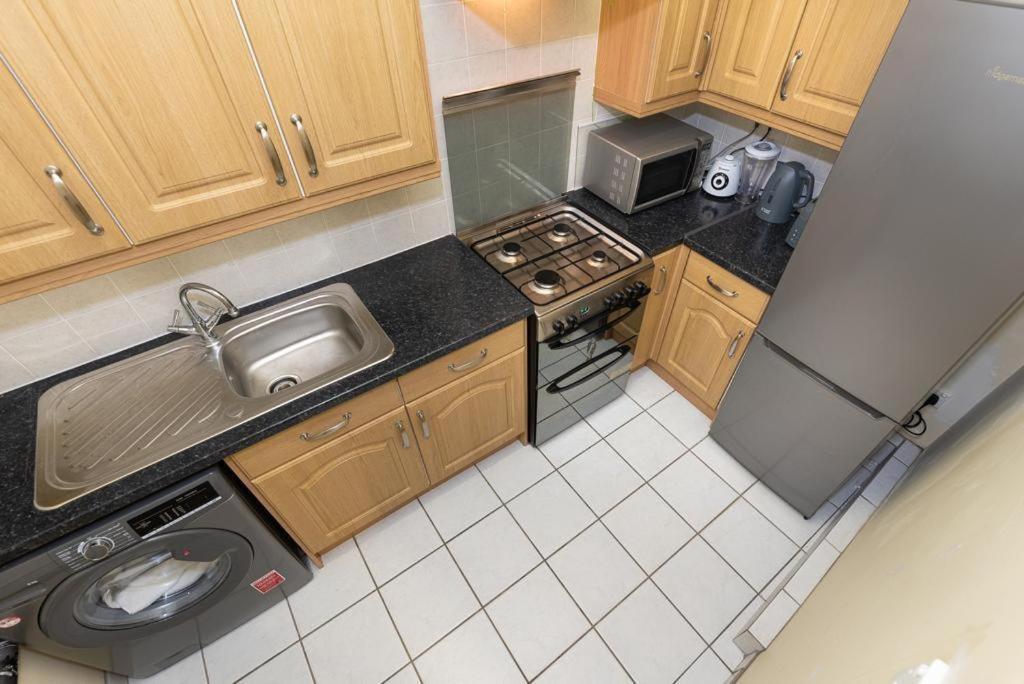 ロンドンBarking Road Comfy Houseアパートメント エクステリア 写真